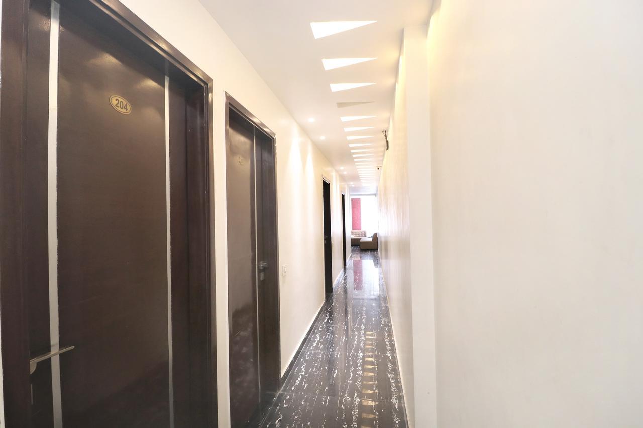 Oyo 14829 Hotel J Cruise Ludhijána Kültér fotó